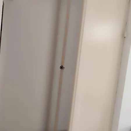 Family & Friends - 2 - Second Floor - Shared Bathroom Сasa de vacaciones